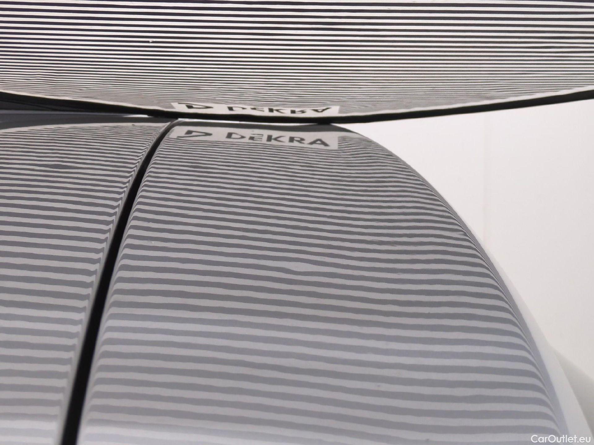  Volkswagen  Tiguan VOLKSWAGEN  / 2016 / 5P / SUV 2.0 TDI 150 DSG7 Confortline Business #59