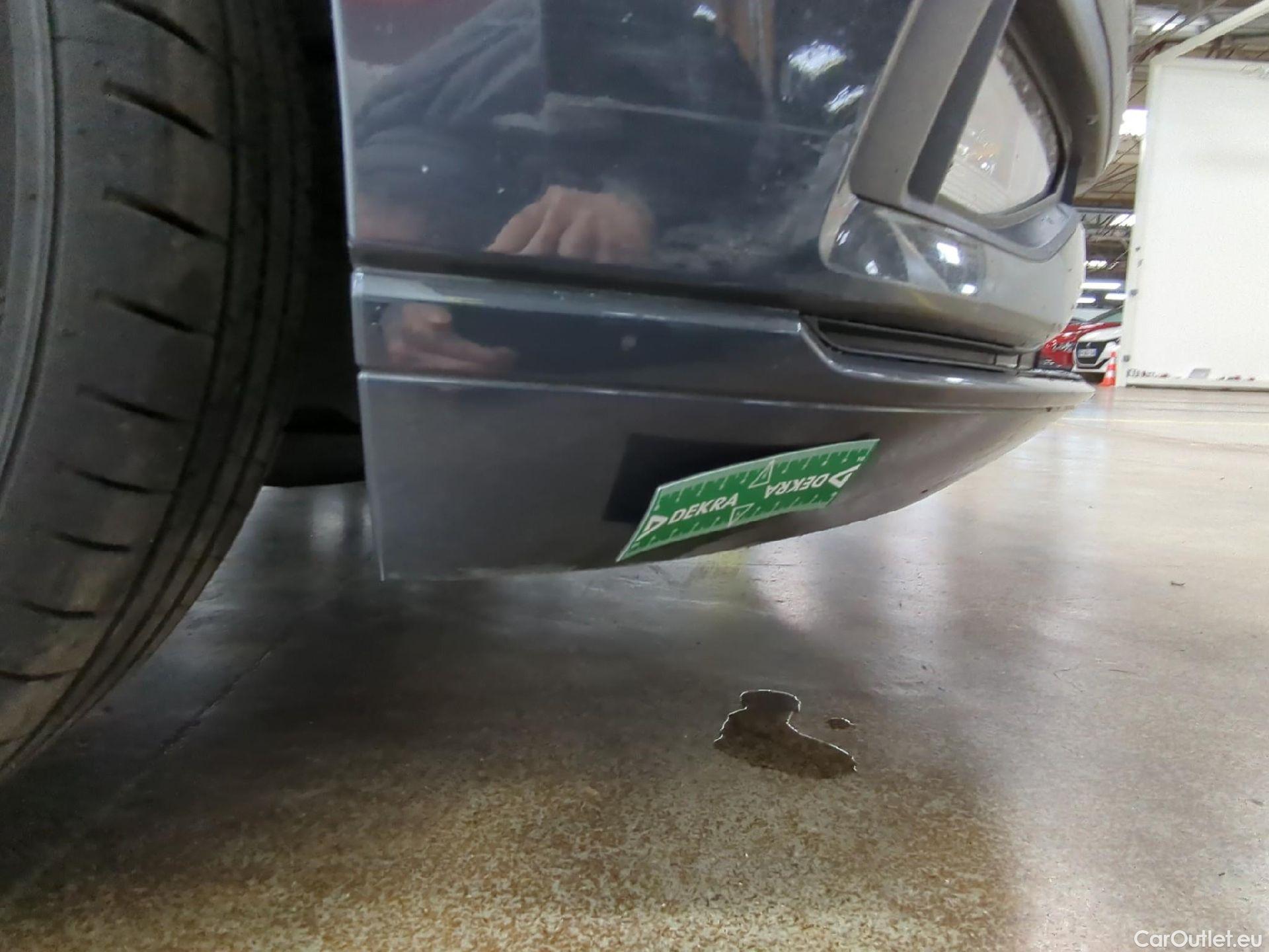  Volkswagen  Passat  Break Business 2.0 TDI 150CV BVA7 E6dT #17