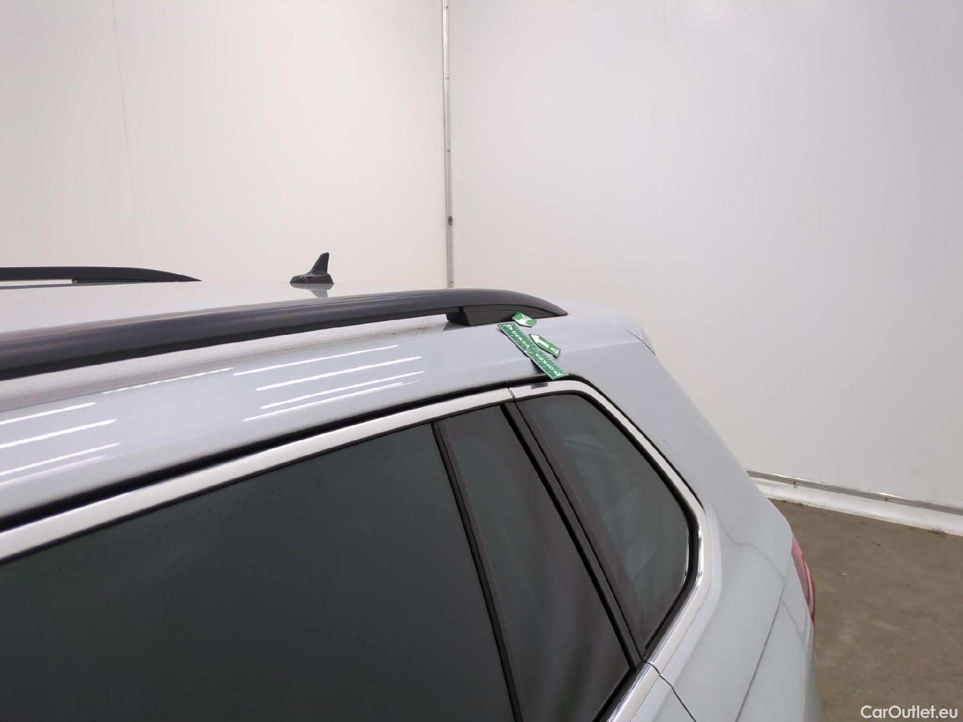  Volkswagen  Tiguan VOLKSWAGEN  / 2016 / 5P / SUV 2.0 TDI 150 DSG7 Confortline Business #54