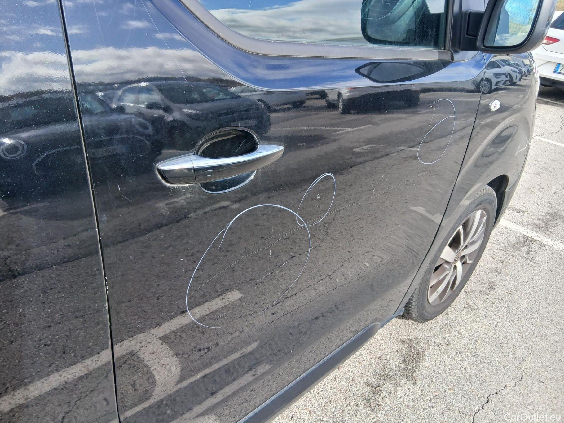  Toyota  Proace TOYOTA  Verso / 2017 / 5P / monovolumen 2.0D 180CV FAMILY ADVANCE PACK L1 AUTO #49