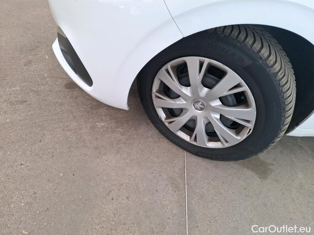  Peugeot  208 PEUGEOT  Affaire / 2015 / 5P / Berline &BlueHDi 100 €6.c S&S PREMIUM PACK #27