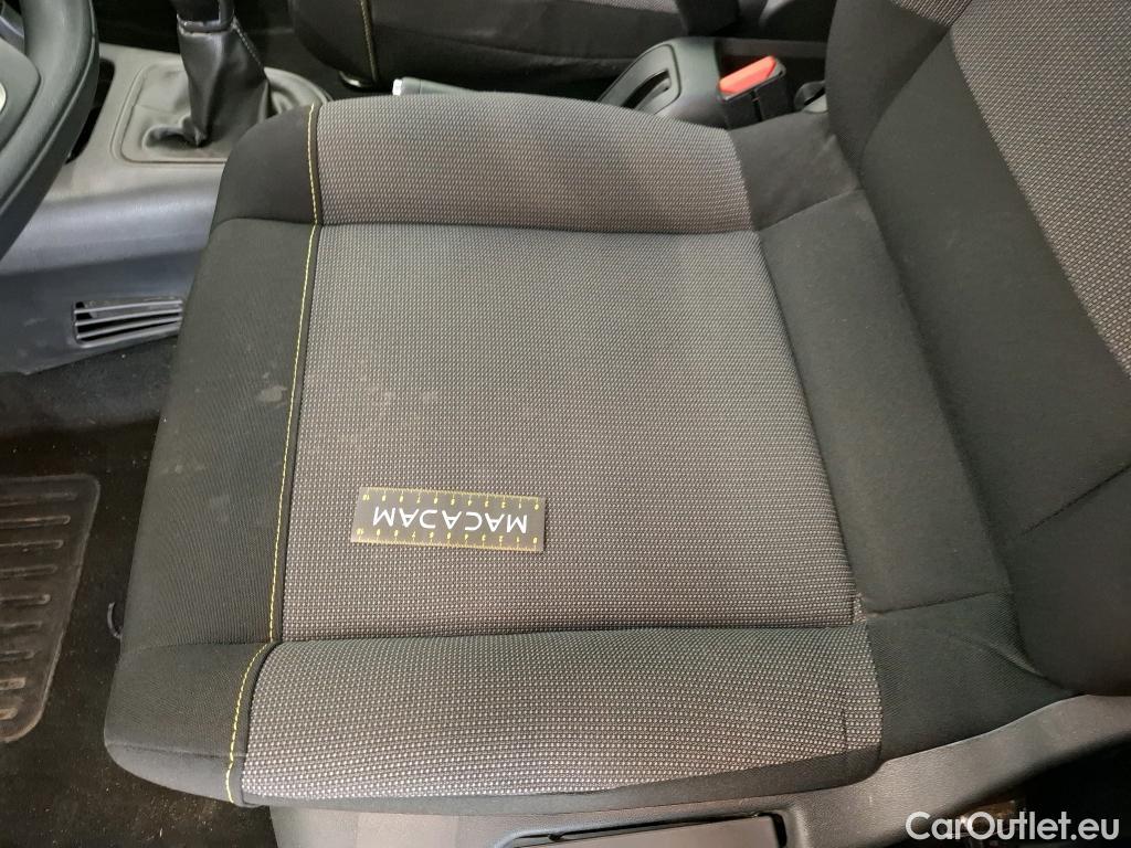  Citroen  C3  Société Feel Nav 1.5 BlueHDI 100CV BVM5 E6dT #1