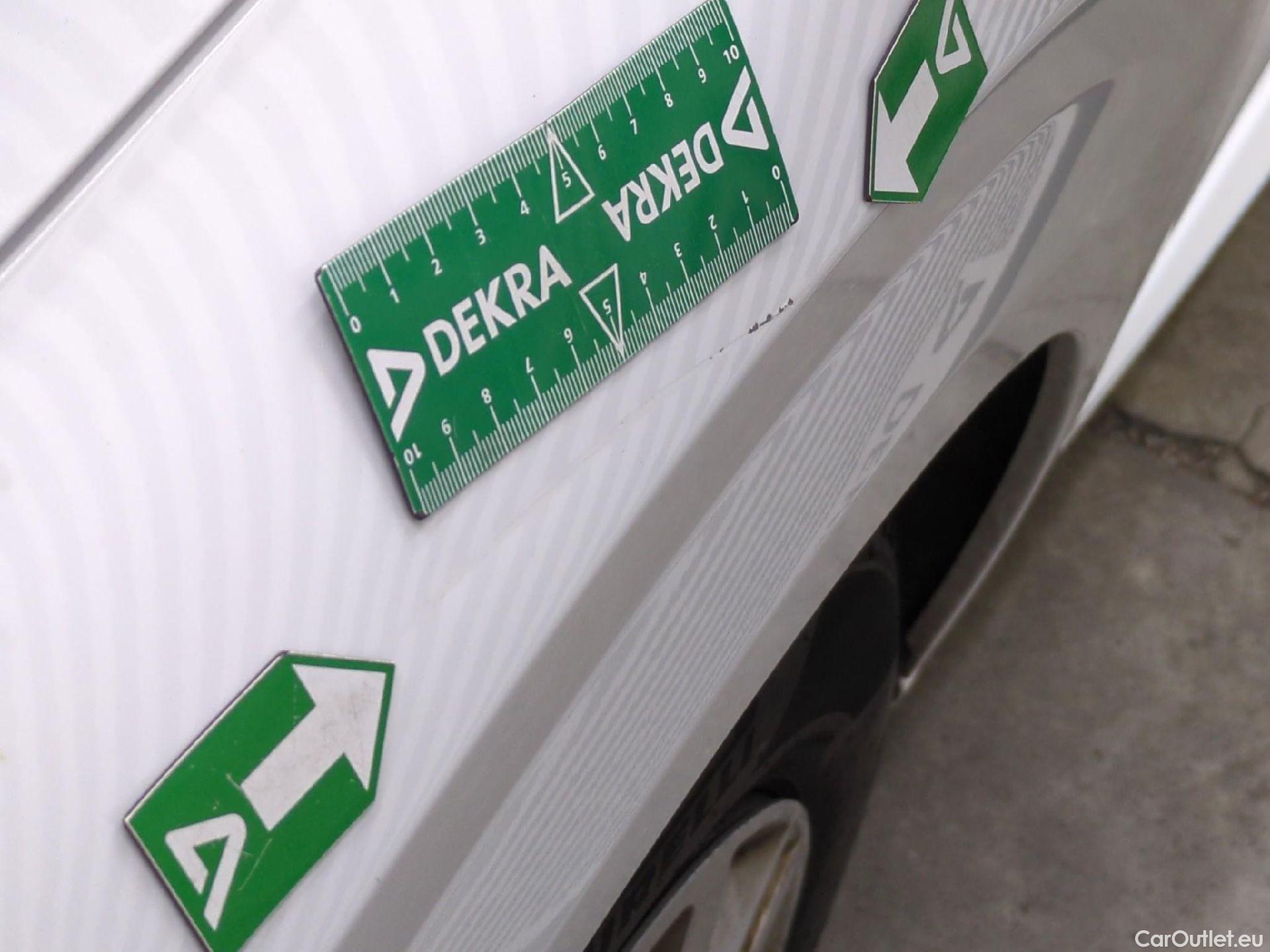  Peugeot  208  Premium 1.5 HDi 100CV BVM6 E6d #67