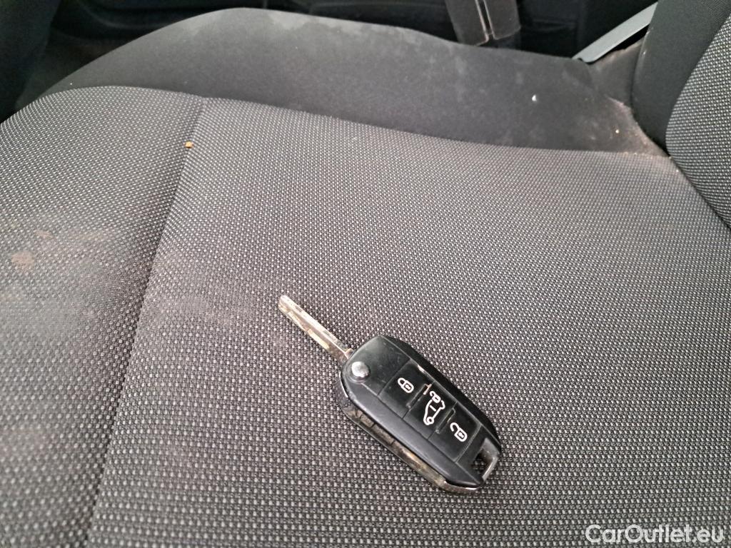  Citroen  Berlingo  Fourgon Club M 650 1.5 BlueHDi 100CV BVM5 E6dT #24