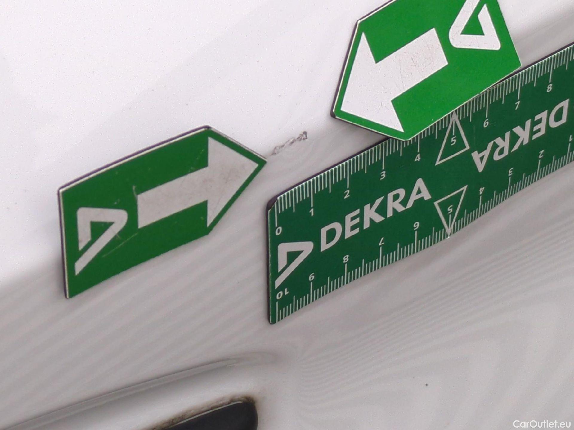  Peugeot  208  Premium 1.5 HDi 100CV BVM6 E6d #48