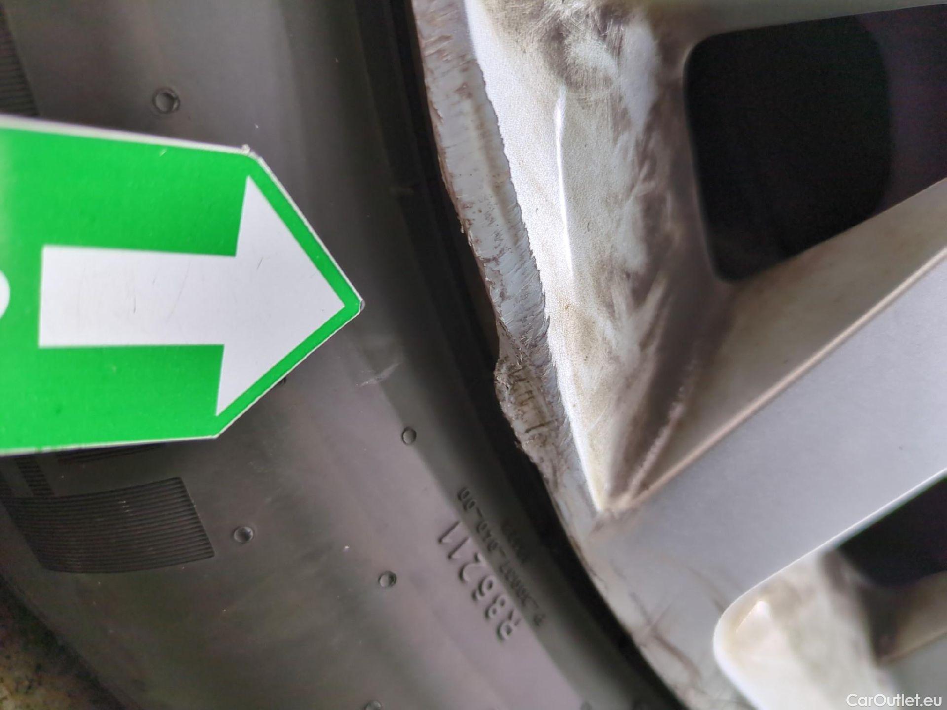  Peugeot  208  Premium 1.5 HDi 100CV BVM6 E6d #22