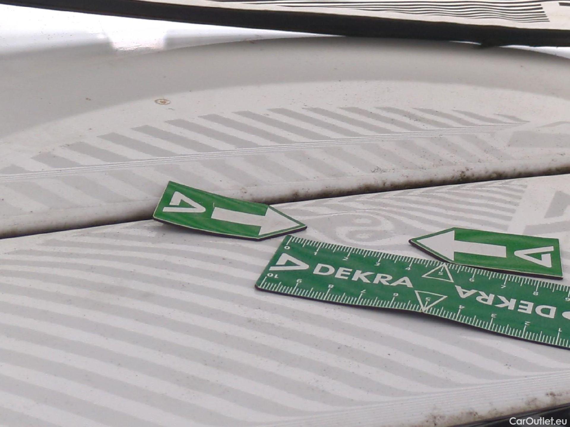  Peugeot  208  Premium 1.5 HDi 100CV BVM6 E6d #42