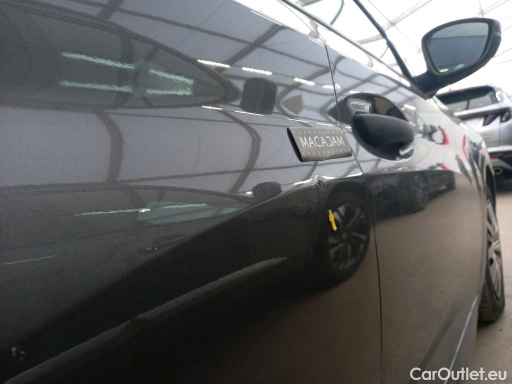  Peugeot  208  Premium 1.5 HDi 100CV BVM6 E6d #16