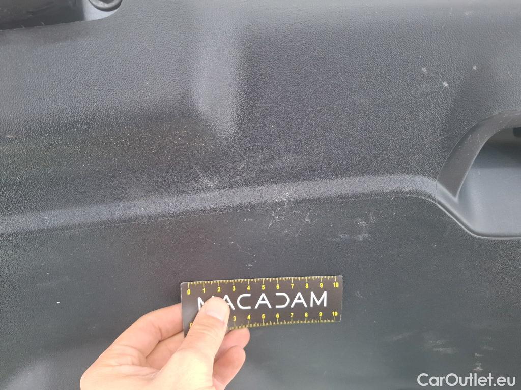  Peugeot  208 PEUGEOT  Affaire / 2015 / 5P / Berline &BlueHDi 100 €6.c S&S PREMIUM PACK #22