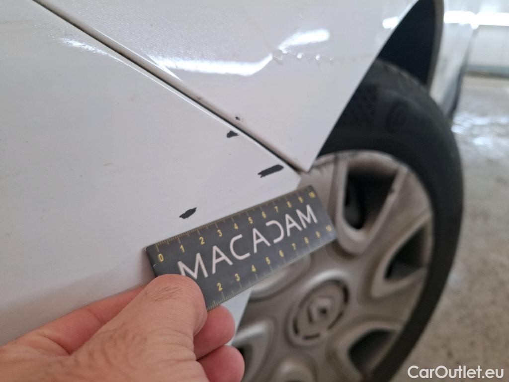  Renault  Clio  IV Air 1.5 dCi 75CV BVM5 E6 #6