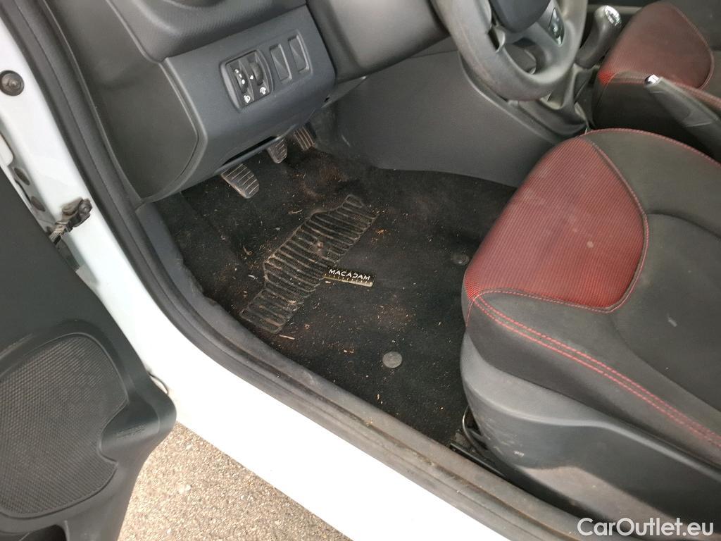  Renault  Clio  IV Air 1.5 dCi 75CV BVM5 E5 #19