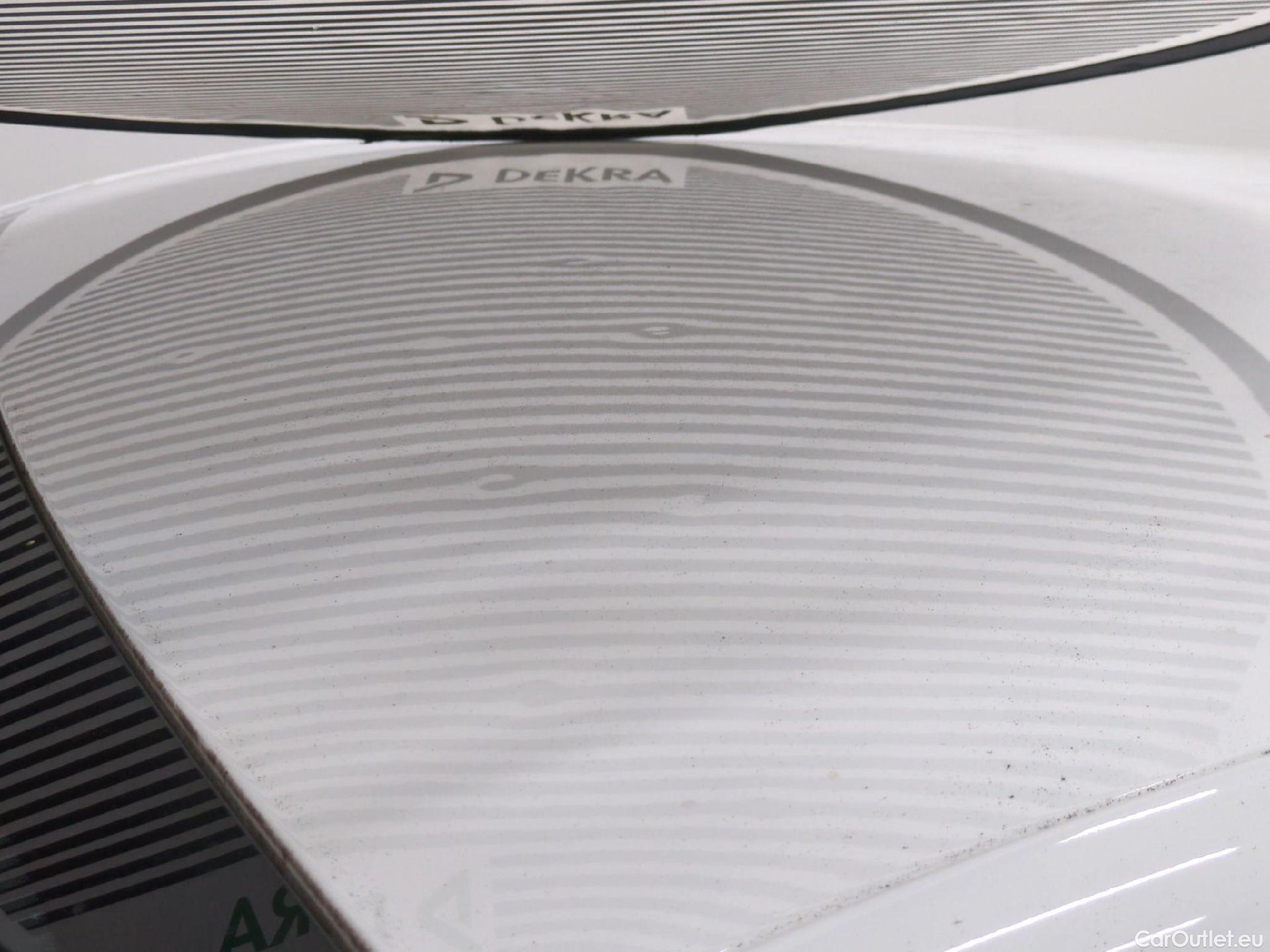  Peugeot  208  Premium 1.5 HDi 100CV BVM6 E6d #37