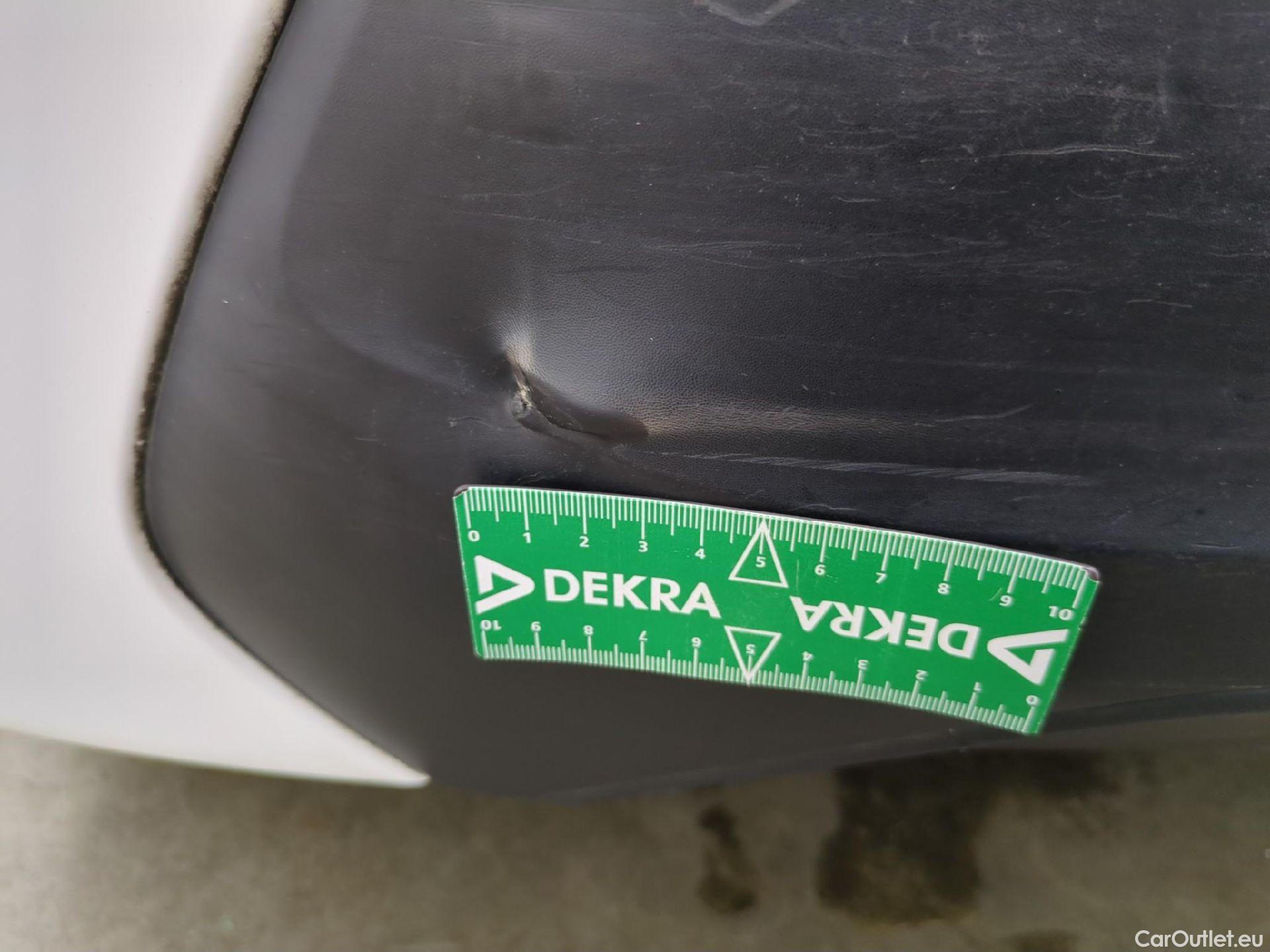  Peugeot  208  Premium 1.5 HDi 100CV BVM6 E6d #90