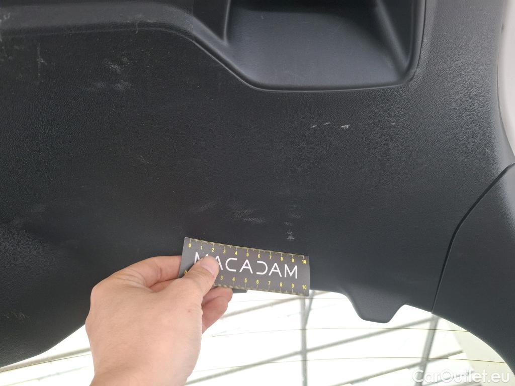  Peugeot  208 PEUGEOT  Affaire / 2015 / 5P / Berline &BlueHDi 100 €6.c S&S PREMIUM PACK #23