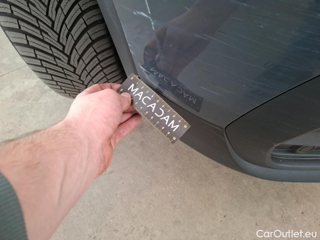  Volkswagen  Tiguan VOLKSWAGEN  / 2020 / 5P / SUV 2.0 TDI 150 DSG7 Life Business #33