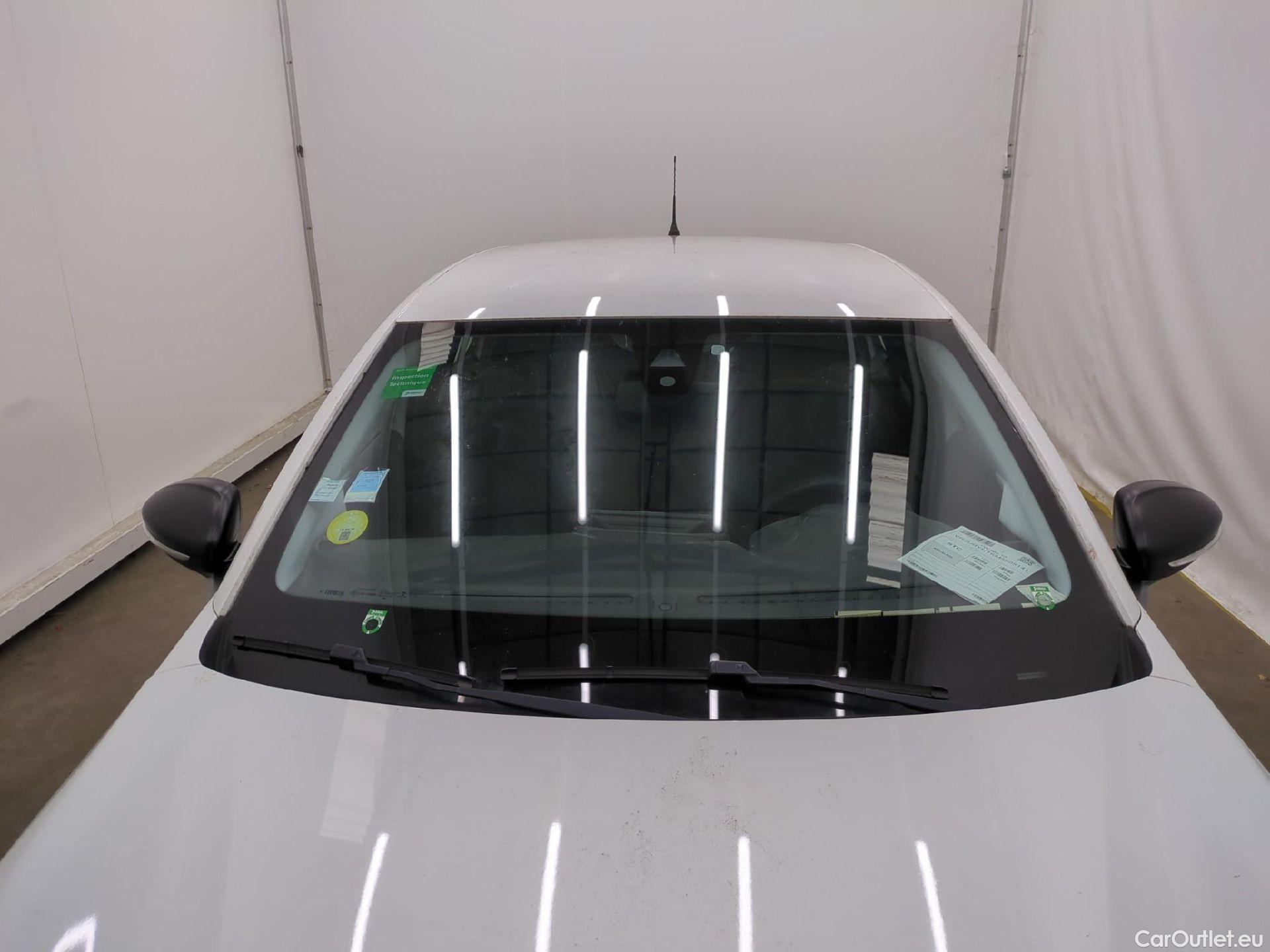  Peugeot  208  Premium 1.5 HDi 100CV BVM6 E6d #16