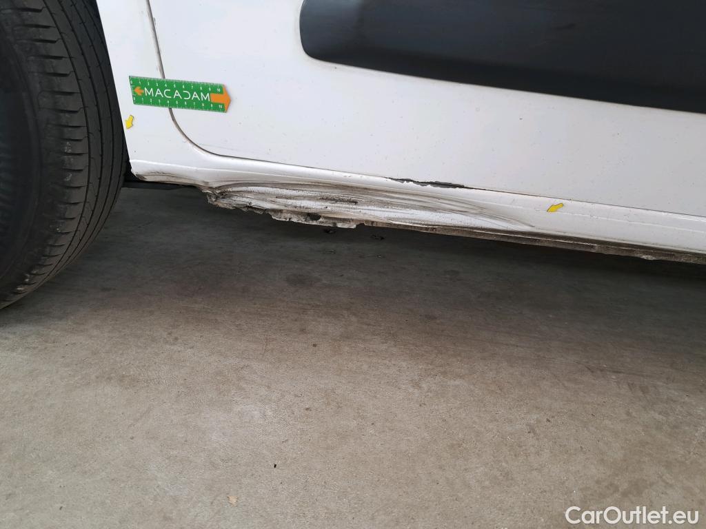  Citroen  Berlingo  Fourgon Club M 650 1.5 BlueHDi 100CV BVM5 E6dT #4