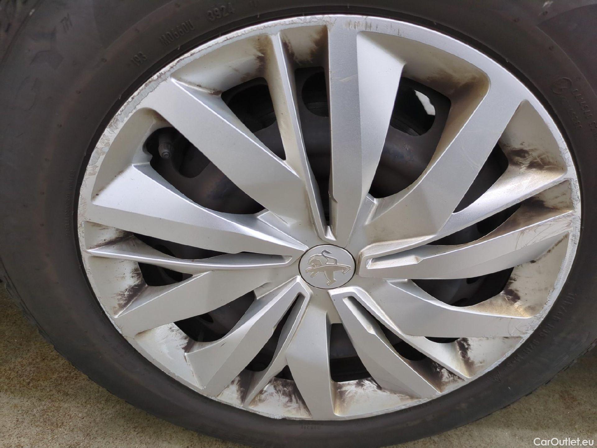  Peugeot  208  Premium 1.5 HDi 100CV BVM6 E6d #23