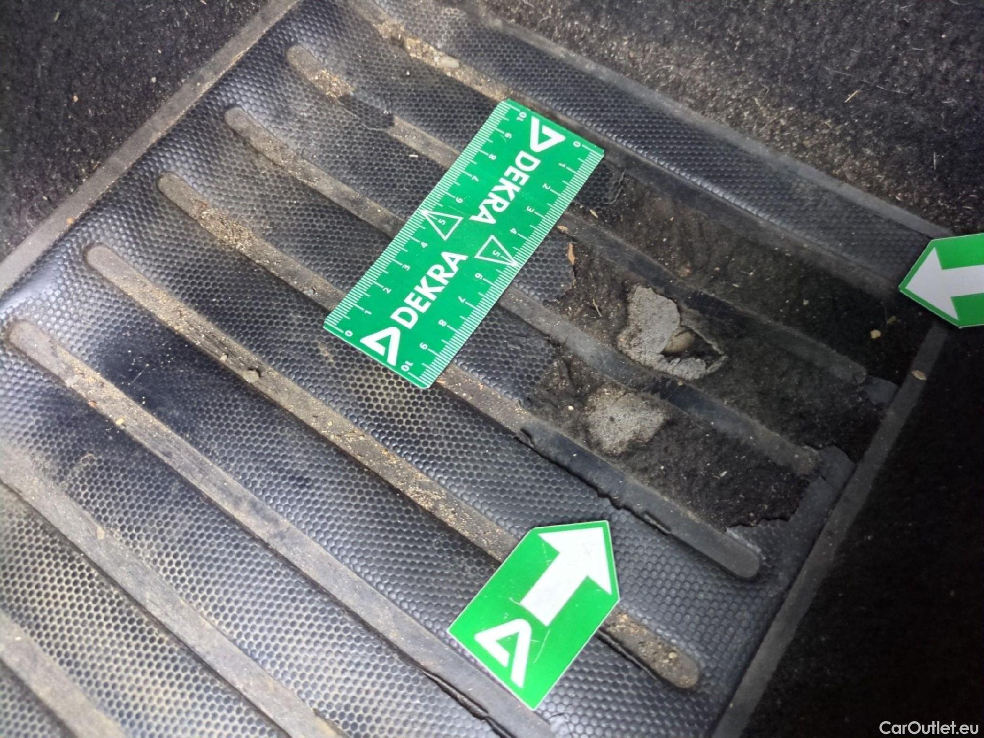  Peugeot  208  Premium 1.5 HDi 100CV BVM6 E6d #1