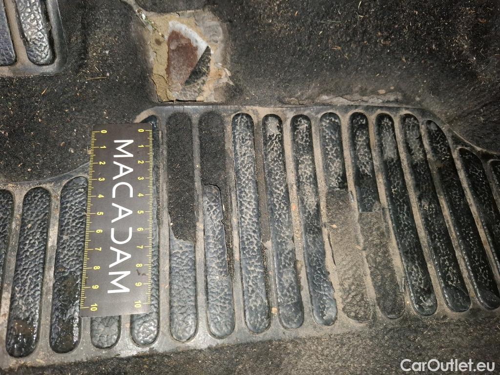  Renault  Clio  IV Air 1.5 dCi 75CV BVM5 E6 #24