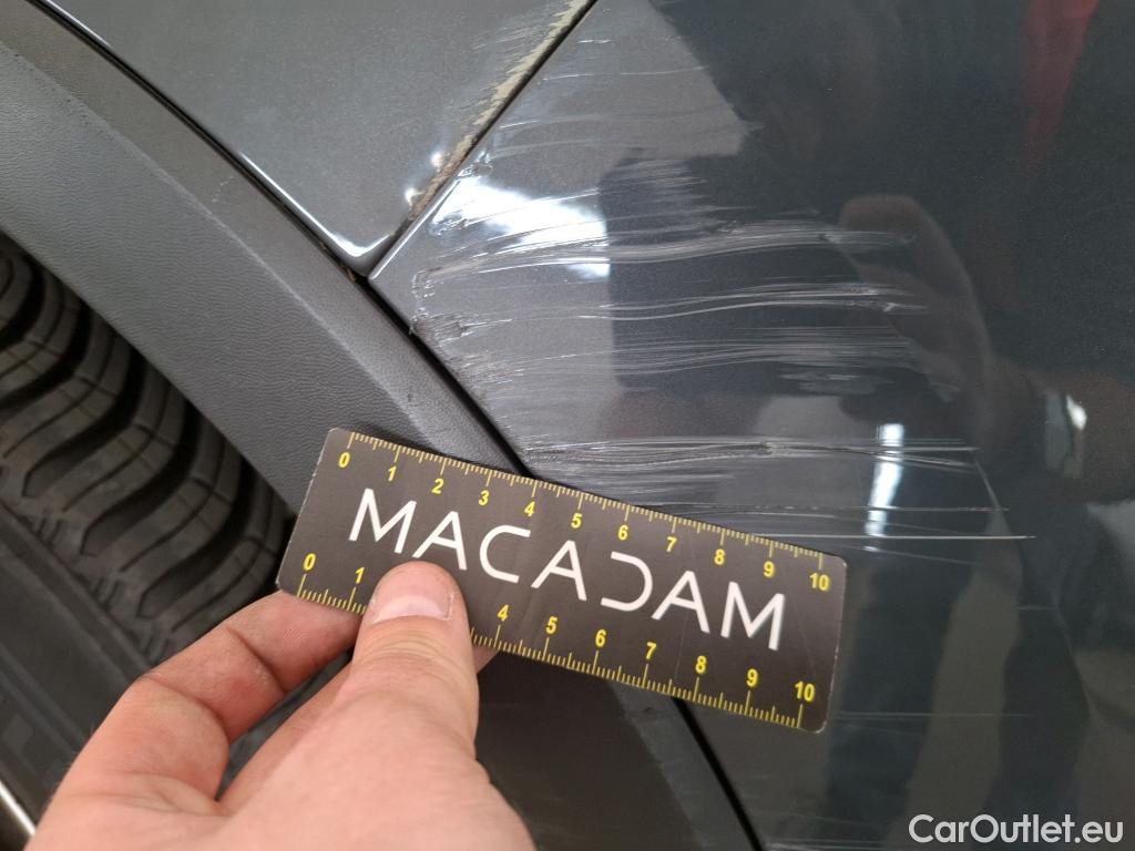  Volkswagen  Tiguan VOLKSWAGEN  / 2020 / 5P / SUV 2.0 TDI 150 DSG7 Life Business #26