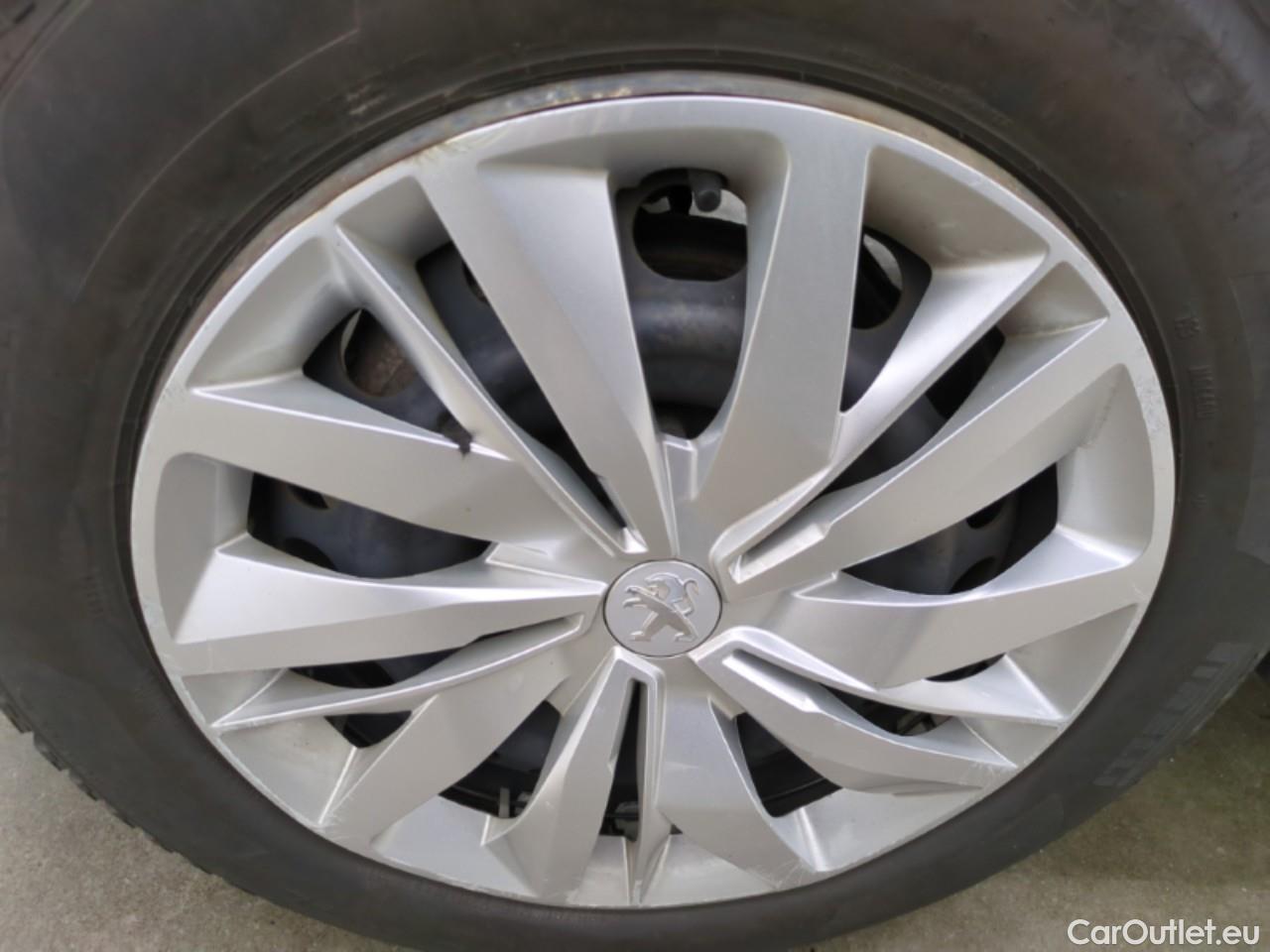  Peugeot  208  Premium 1.5 HDi 100CV BVM6 E6d #26