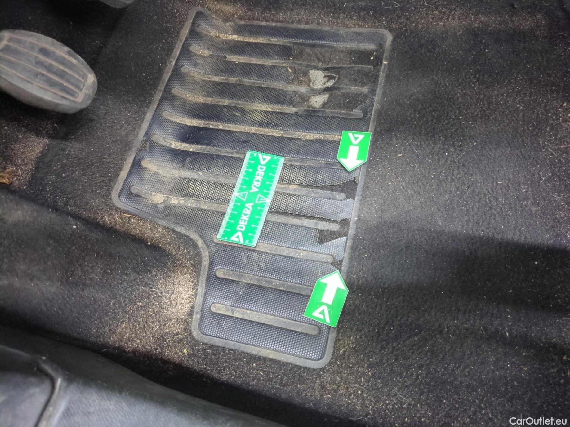  Peugeot  208  Premium 1.5 HDi 100CV BVM6 E6d #2