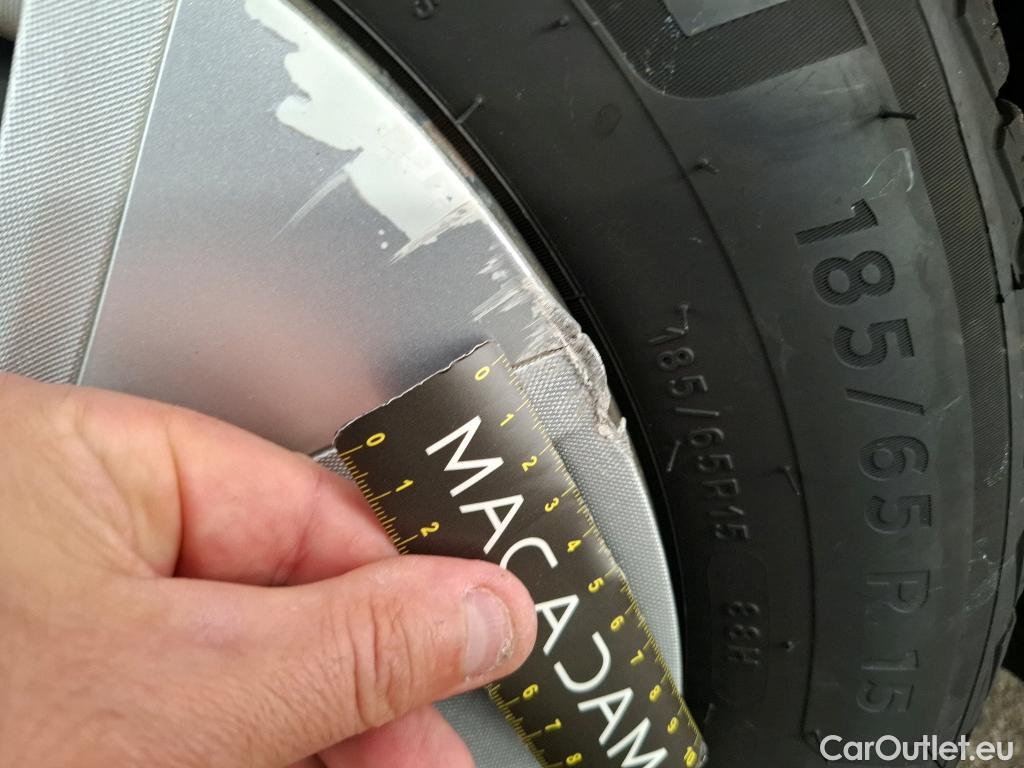  Renault  Clio  IV Air 1.5 dCi 75CV BVM5 E5 #54