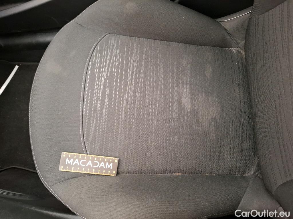  Peugeot  208 PEUGEOT  Affaire / 2015 / 5P / Berline &BlueHDi 100 €6.c S&S PREMIUM PACK #32