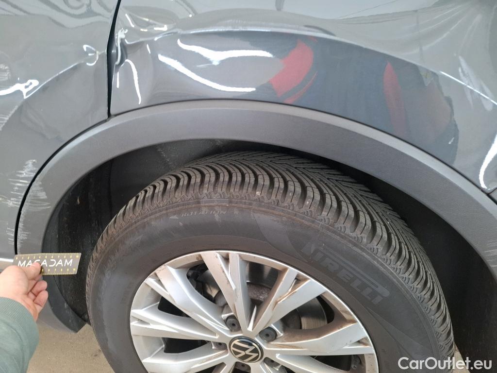  Volkswagen  Tiguan VOLKSWAGEN  / 2020 / 5P / SUV 2.0 TDI 150 DSG7 Life Business #57