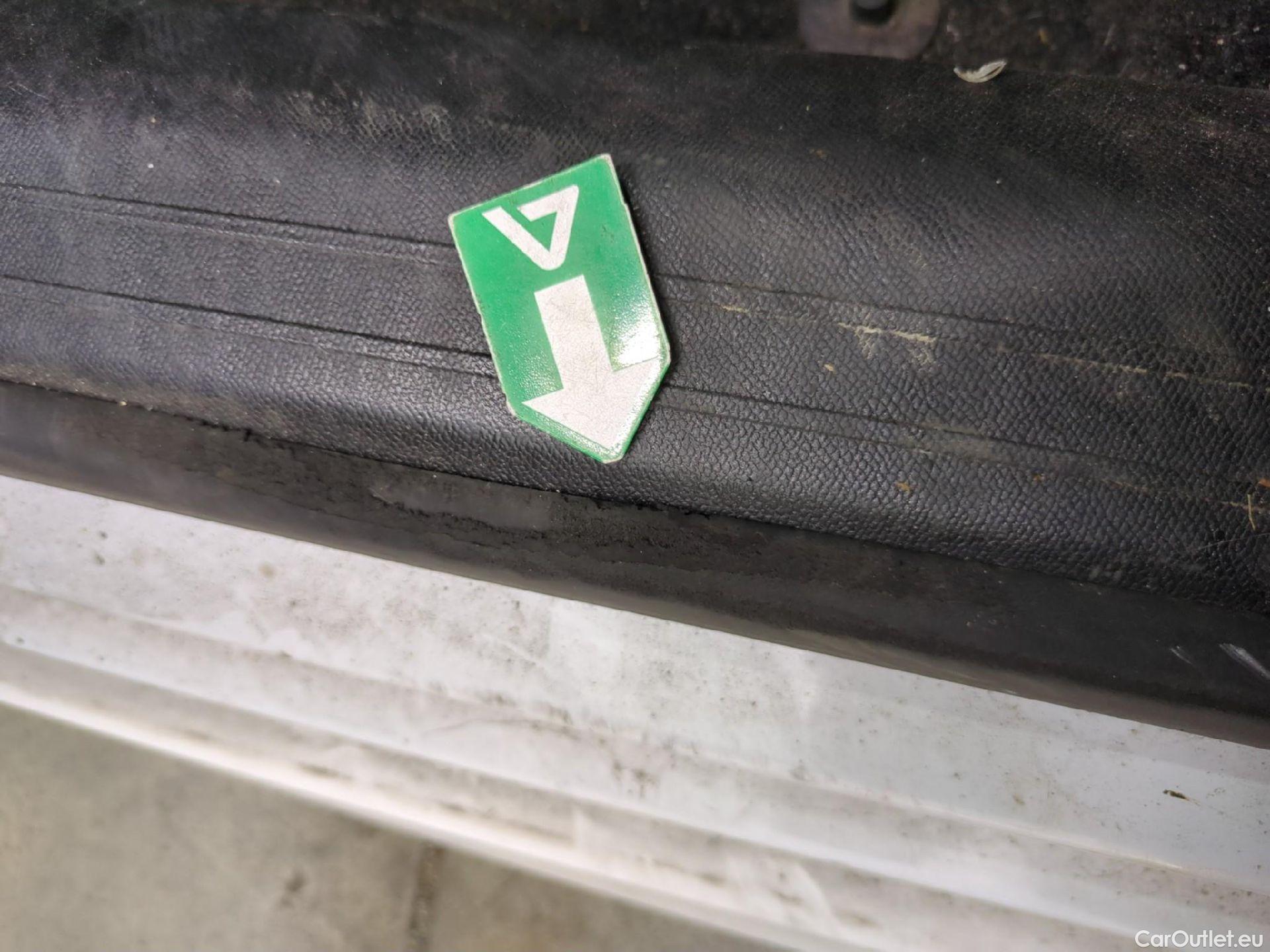  Peugeot  208  Premium 1.5 HDi 100CV BVM6 E6d #4