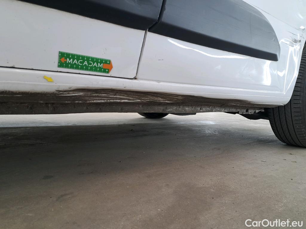  Citroen  Berlingo  Fourgon Club M 650 1.5 BlueHDi 100CV BVM5 E6dT #7