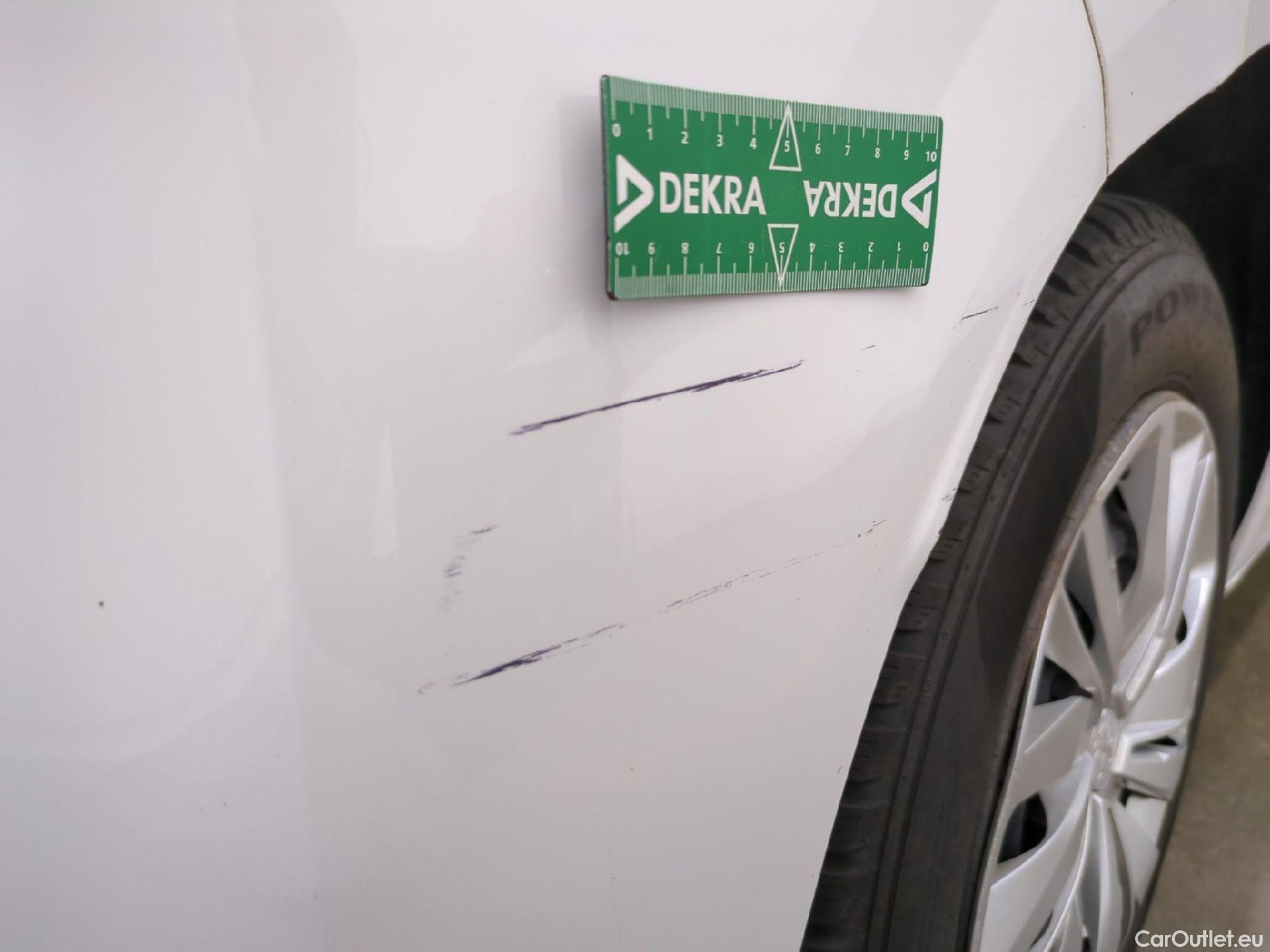  Peugeot  208  Premium 1.5 HDi 100CV BVM6 E6d #86