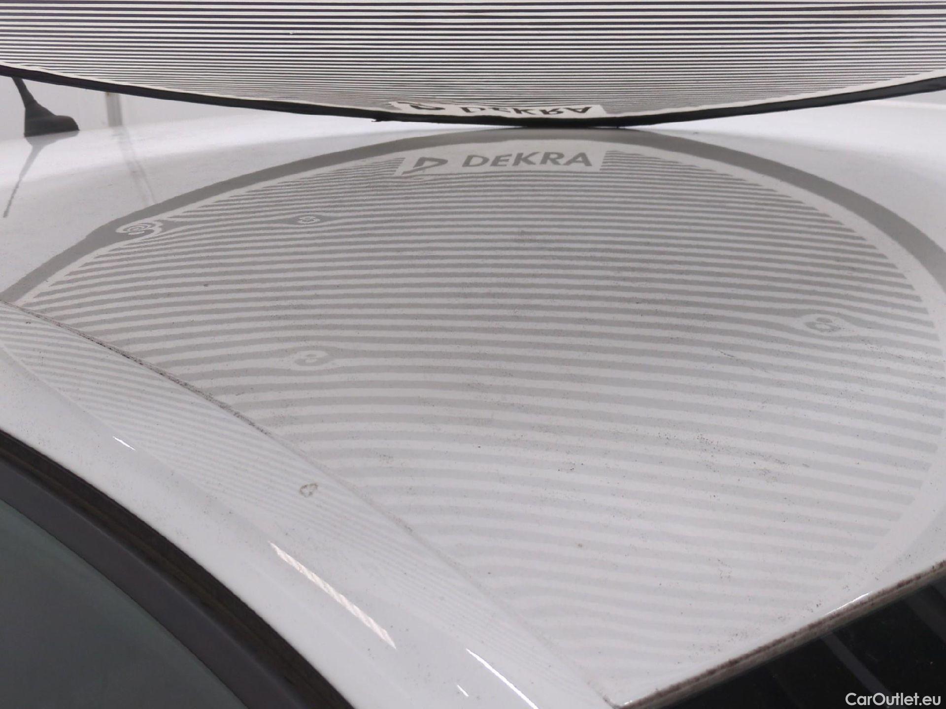  Peugeot  208  Premium 1.5 HDi 100CV BVM6 E6d #38