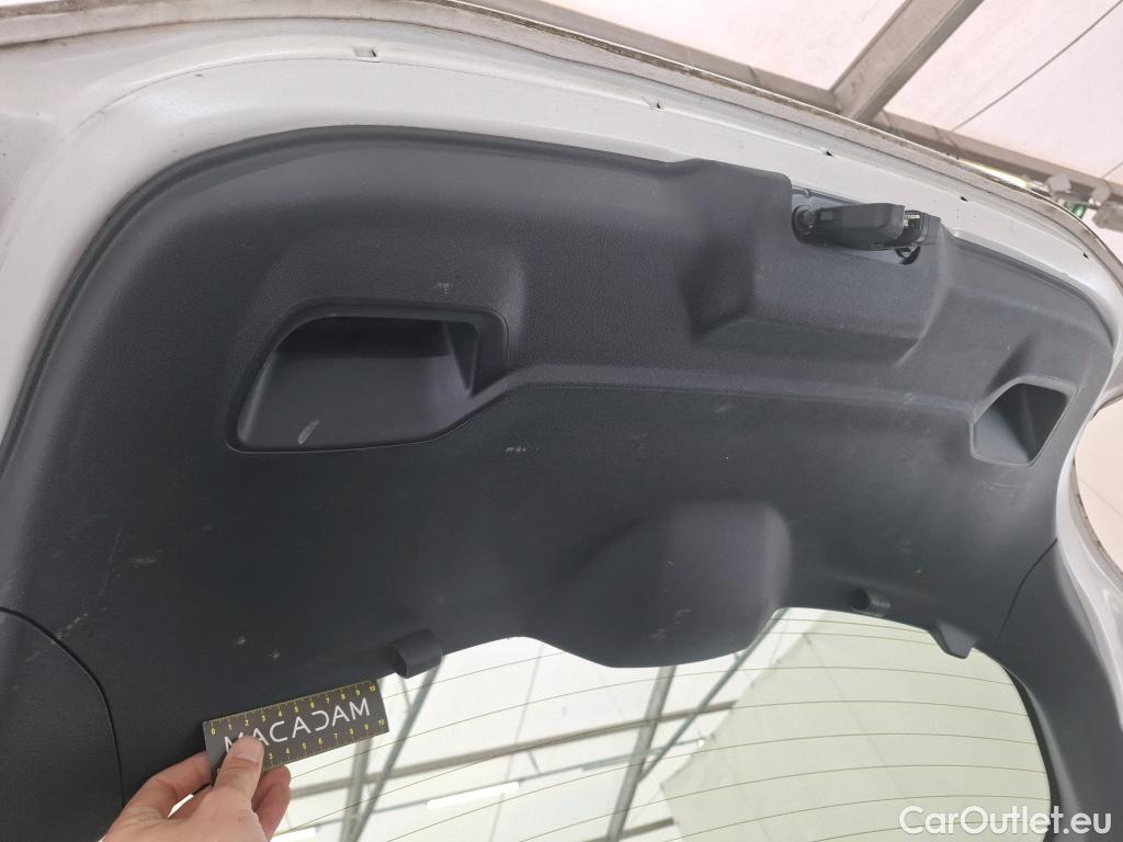  Peugeot  208 PEUGEOT  Affaire / 2015 / 5P / Berline &BlueHDi 100 €6.c S&S PREMIUM PACK #19