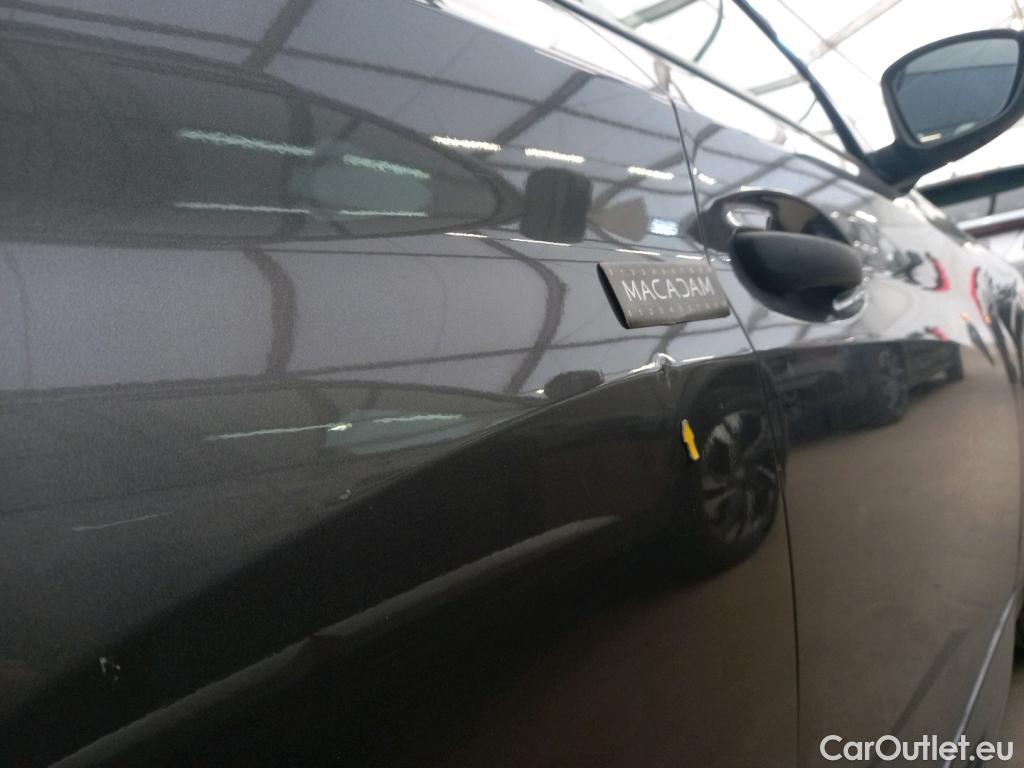  Peugeot  208  Premium 1.5 HDi 100CV BVM6 E6d #17