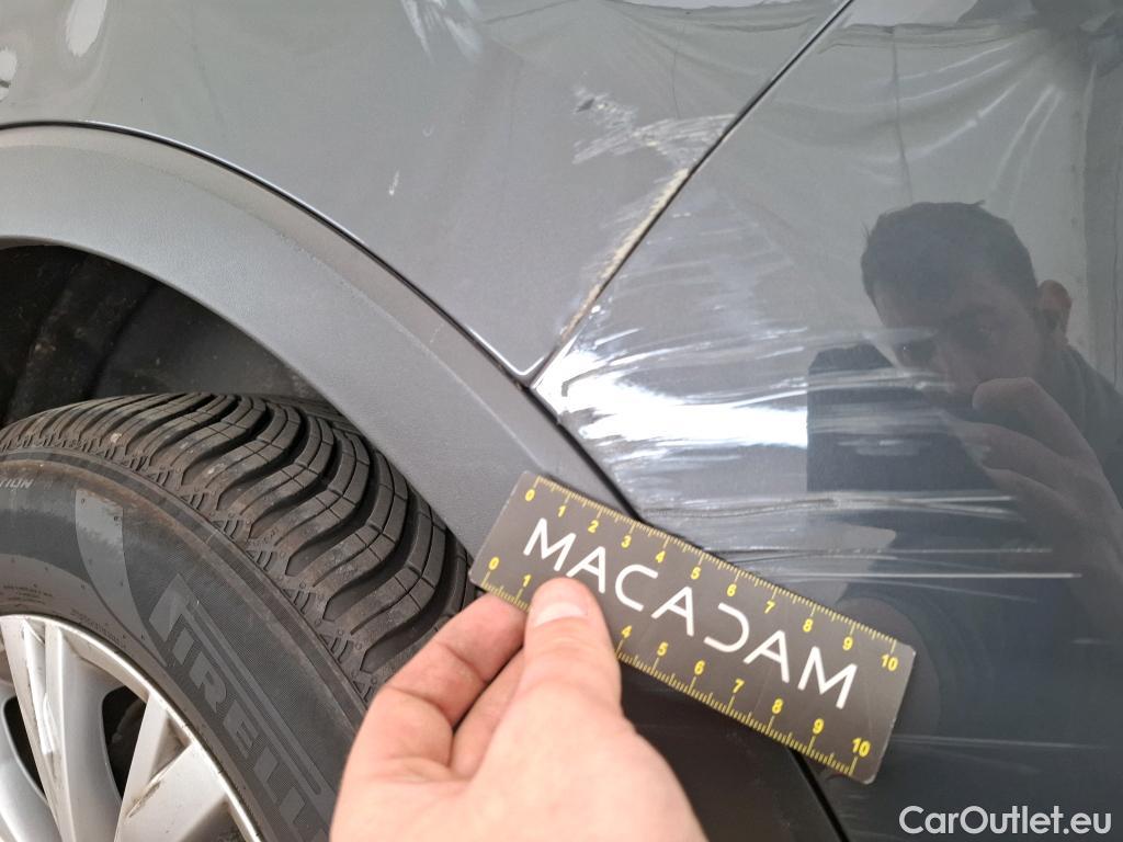  Volkswagen  Tiguan VOLKSWAGEN  / 2020 / 5P / SUV 2.0 TDI 150 DSG7 Life Business #27