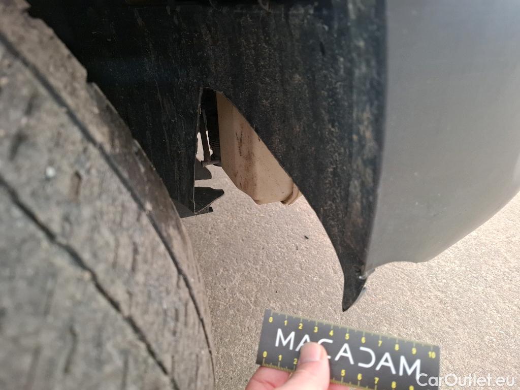  Renault  Trafic  III Fourgon L2H1 1300 Grand Confort 2.0 dCi 145CV BVM6 E6dT #9