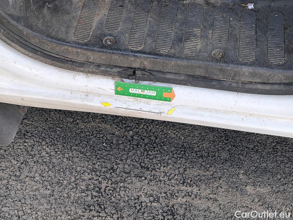  Renault  Master  III Fourgon L3H2 3 5 Grand Confort dCi 135CV BVM6 E6dT 7 PLACES #87