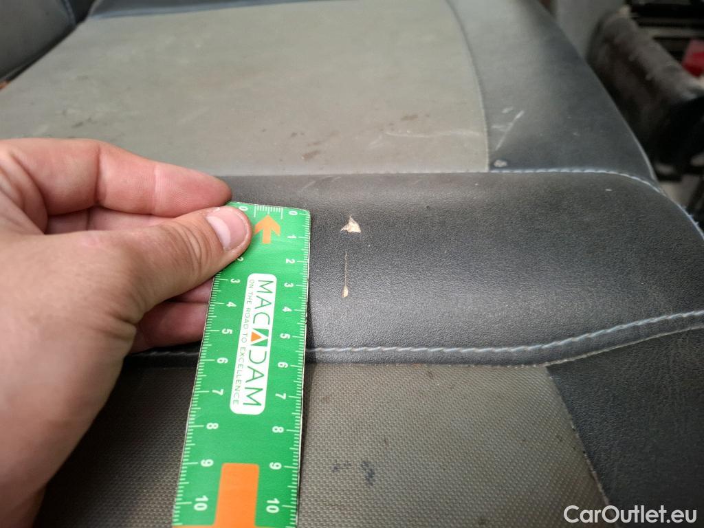  Renault  Master RENAULT  VU 4p Fourgon Gd Conf F3500 L2H2 dCi 125 #4