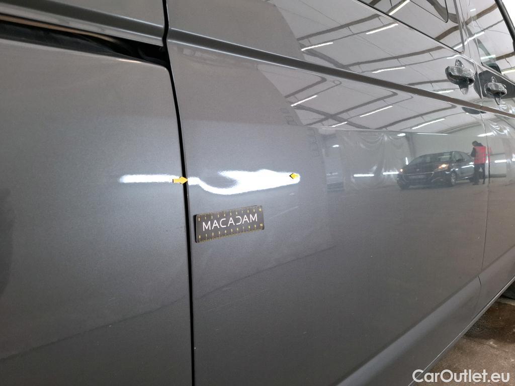  Volkswagen  Transporter VOLKSWAGEN  ProCab / 2019 / 4P / Fourgon tôlé 2.0 TDi 150 DSG7 L2H1 Confort #4