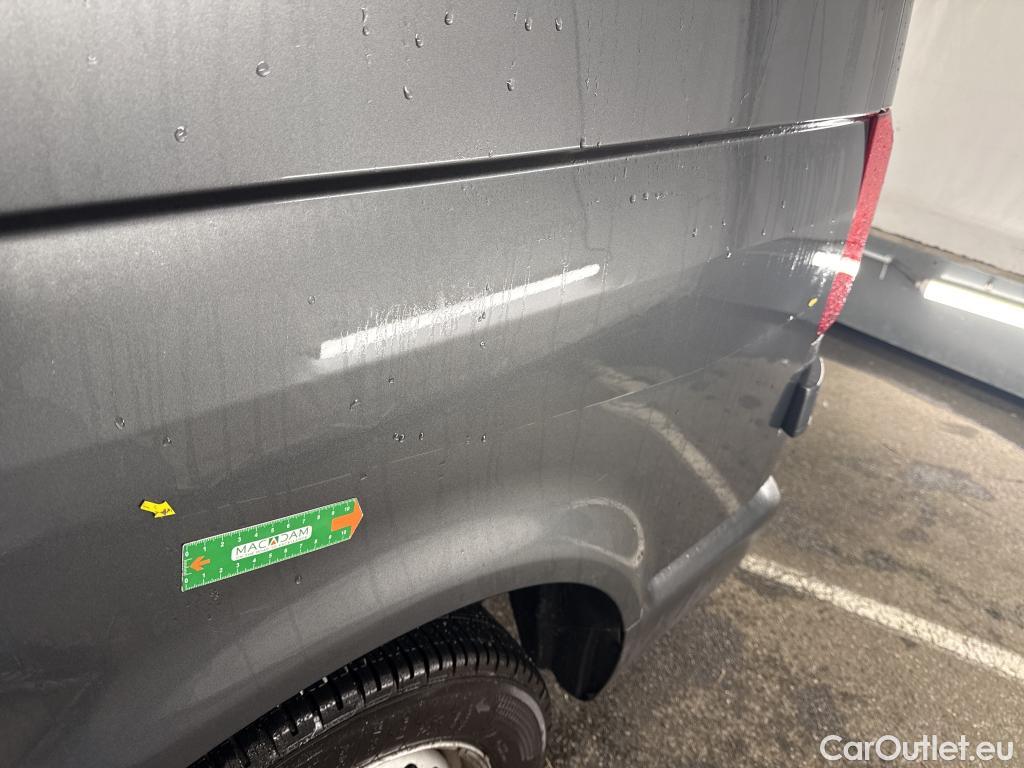  Volkswagen  Transporter VOLKSWAGEN  / 2019 / 4P / Fourgon tôlé 2.0 TDi 110 L1H1 Business #3