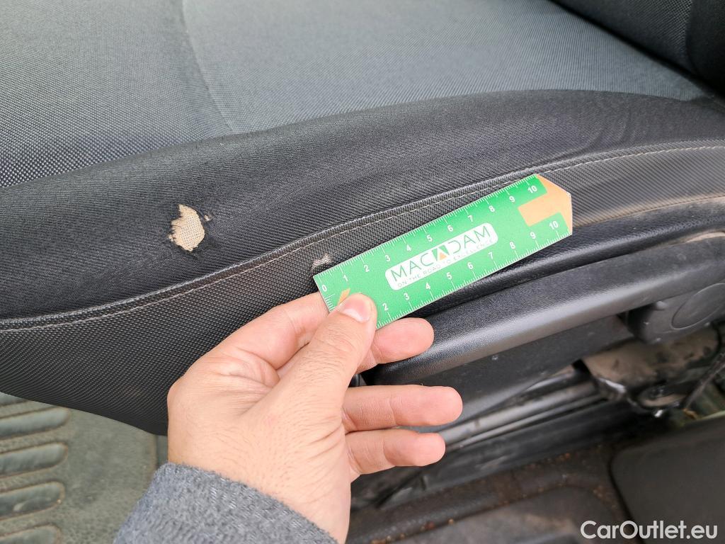  Renault  Master  III Fourgon L3H2 3 5 Grand Confort dCi 135CV BVM6 E6dT 7 PLACES #63