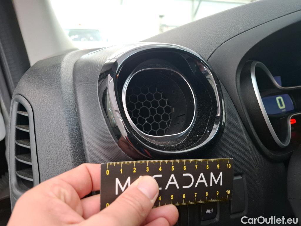  Renault  Trafic  III Fourgon L2H1 1300 Grand Confort 2.0 dCi 145CV BVM6 E6dT #13