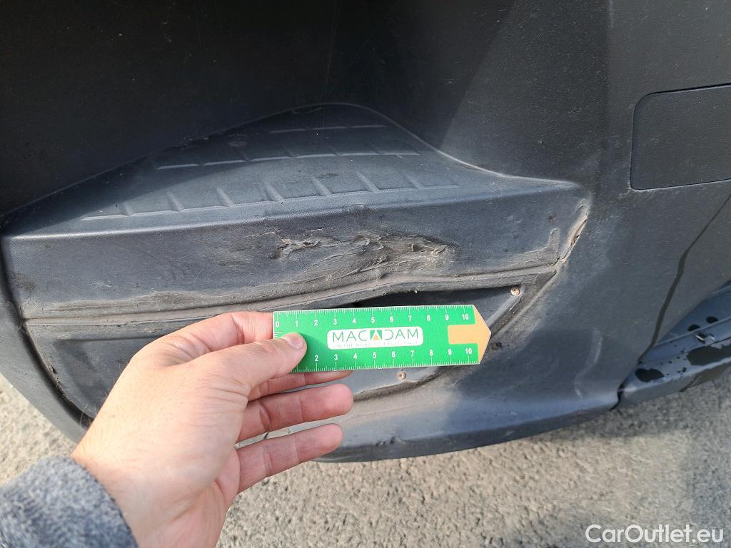  Renault  Master  III Fourgon L3H2 3 5 Grand Confort dCi 135CV BVM6 E6dT 7 PLACES #29