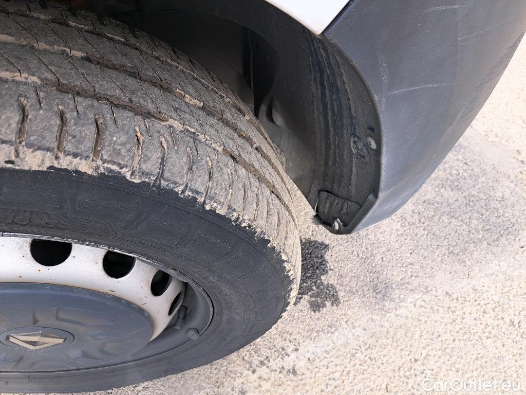  Renault  Master  III Fourgon L3H2 3 5 Grand Confort dCi 135CV BVM6 E6dT 7 PLACES #51