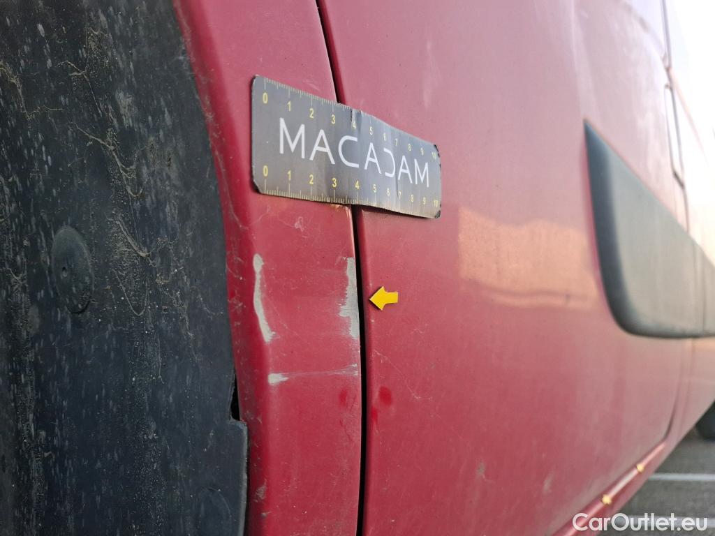  Renault  Master  III Fourgon L2H2 3 5 Grand Confort dCi 130CV BVM6 E6 #36