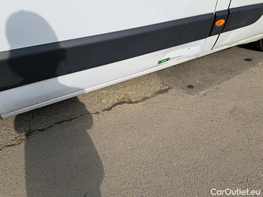  Renault  Master  III Fourgon L3H2 3 5 Grand Confort dCi 135CV BVM6 E6dT 7 PLACES #34