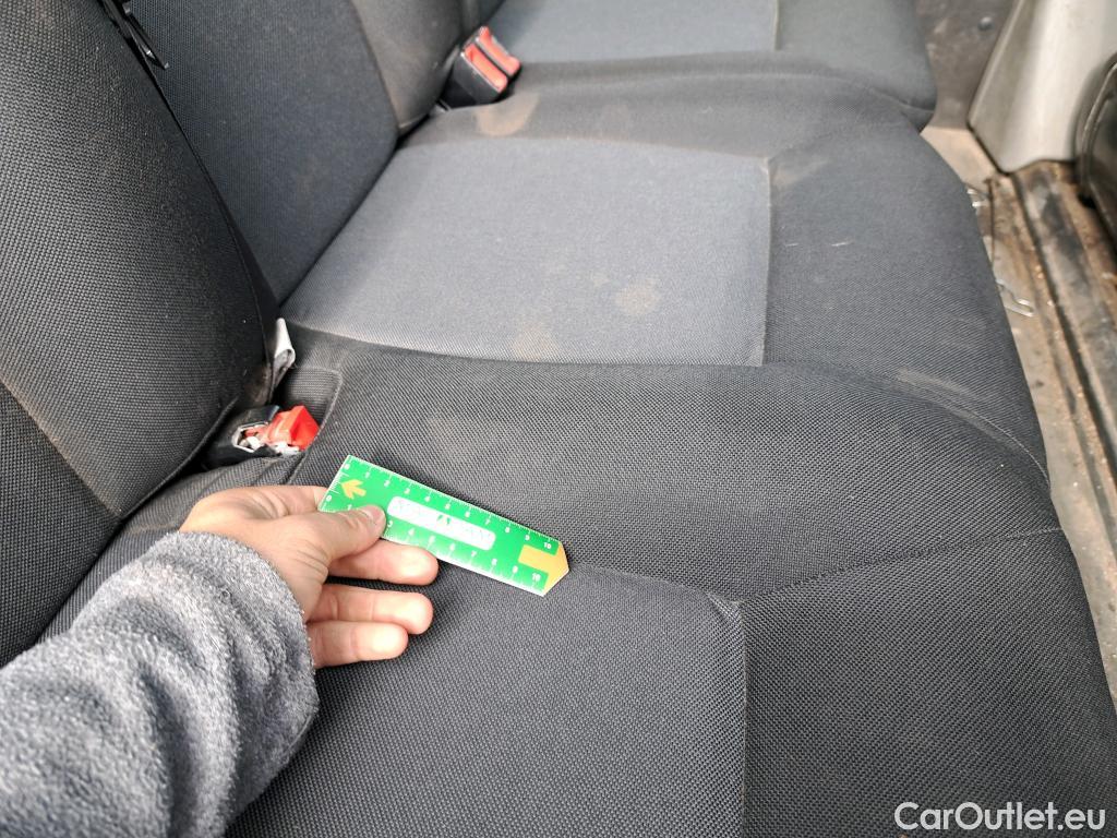  Renault  Master  III Fourgon L3H2 3 5 Grand Confort dCi 135CV BVM6 E6dT 7 PLACES #76