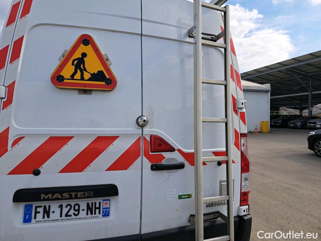  Renault  Master  III Fourgon L3H2 3 5 Grand Confort dCi 135CV BVM6 E6dT 7 PLACES #23
